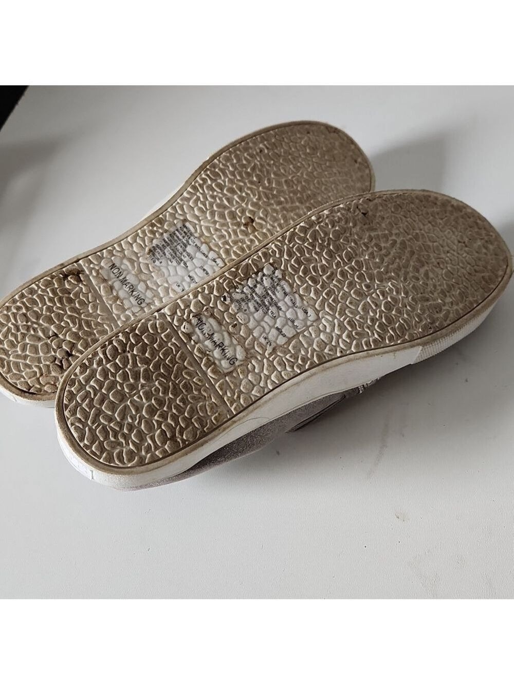 STUART WEITZMAN | Vance Glitz Sneakers Slipons Girls Sz 3 - Picture 7 of 7